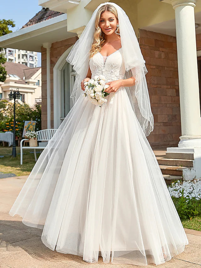 Beach Wedding Dresses Floor Length A-Line Sleeveless V Neck Tulle With Lace Embroidery